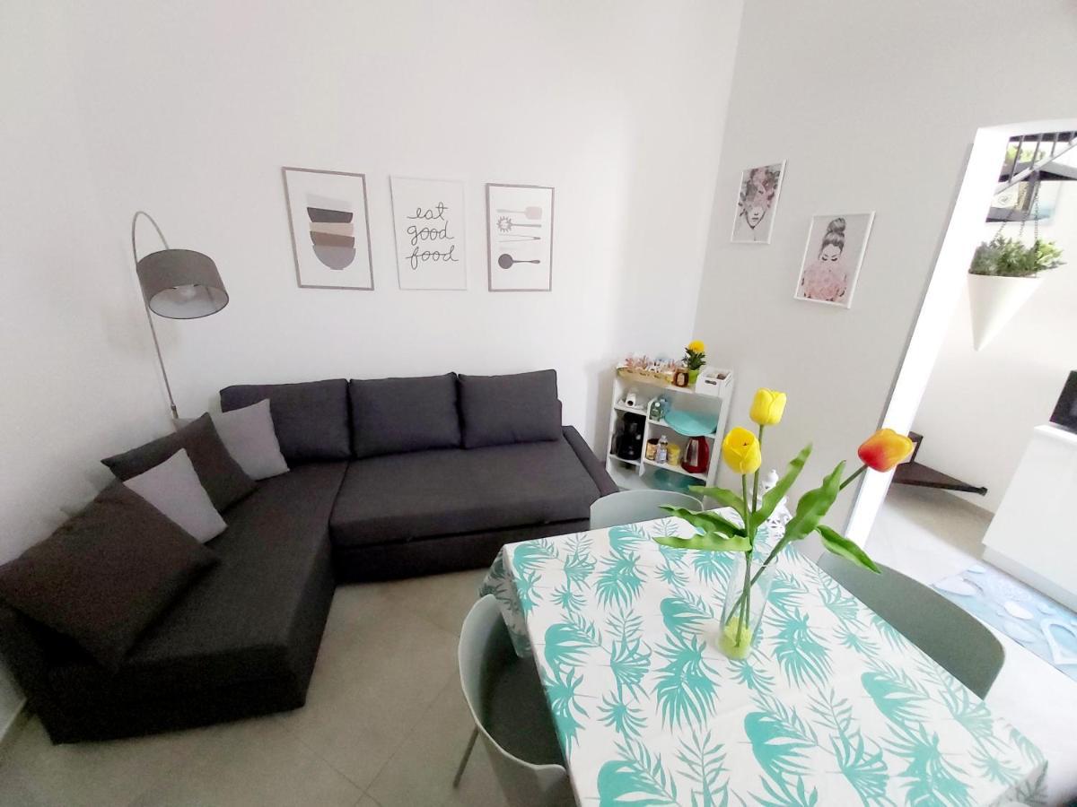 Dimora Asmara 11 15 Apartment บรินดิซิ ภายนอก รูปภาพ